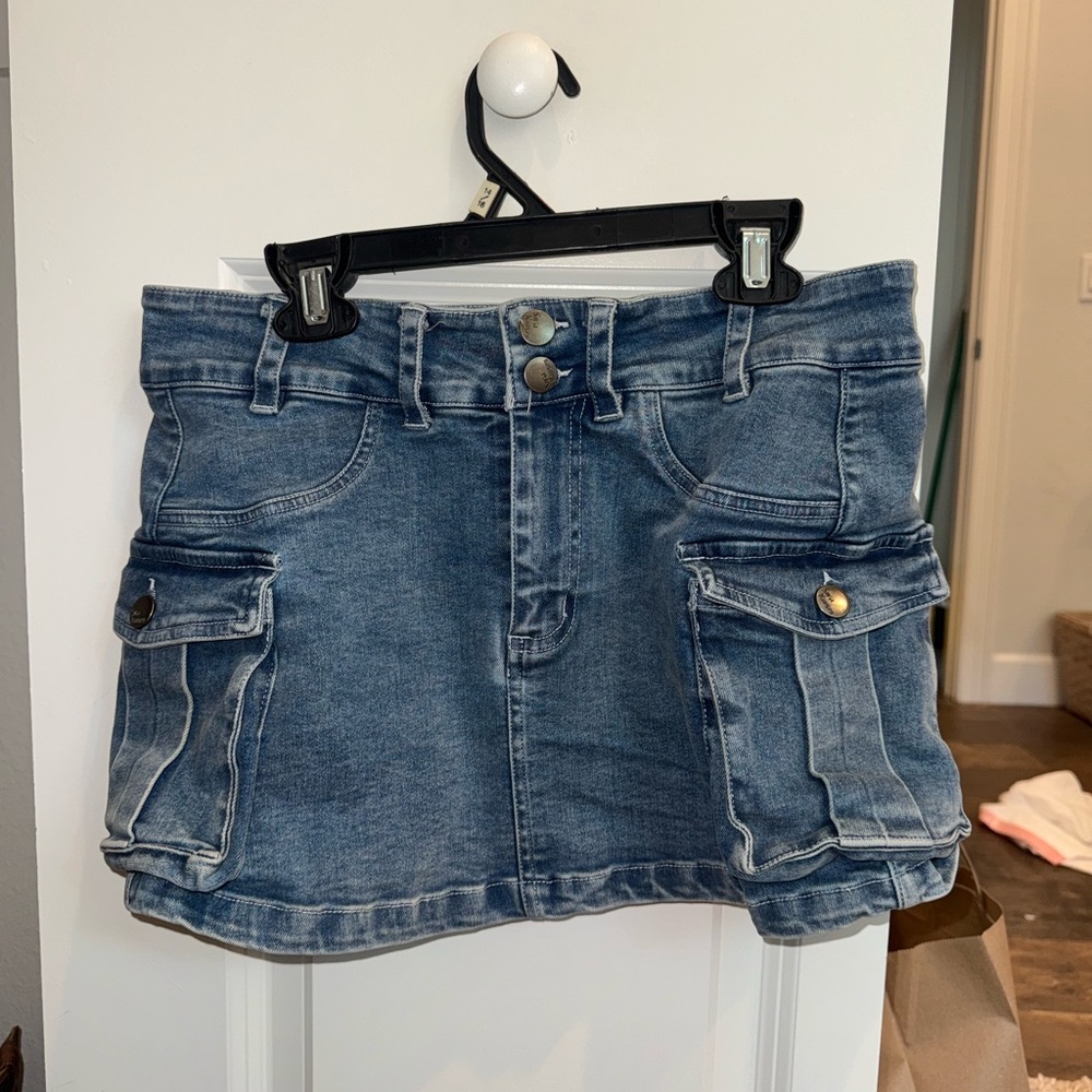 Mini denim jean skirt with pockets